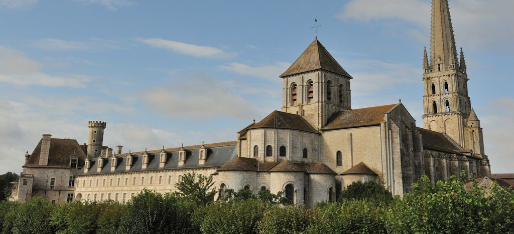 Saint-Savin-sur-Gartempe, Poitou, ca. 1060-75 (exterior perspective from northeast).