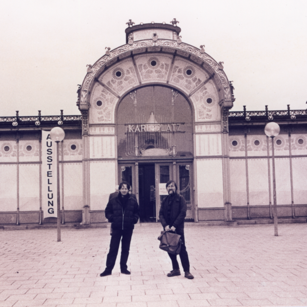 Oscar Muñoz and Fernell Franco, Vienna Museum, Karlsplatz, 1997.